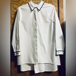 New Chico’s Size 2 (US size Large/ 12) No-Iron White Blouse w/ Black Detailing